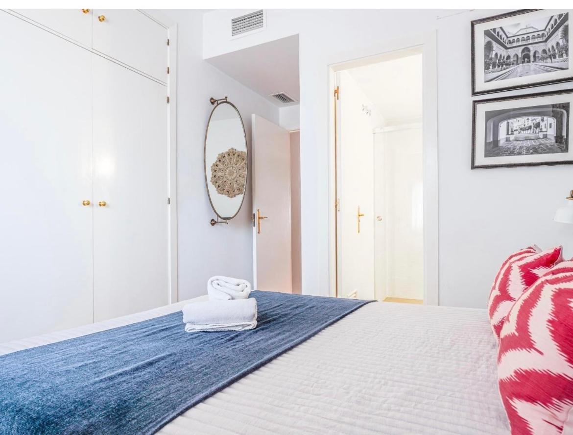 Exclusivo Duplex Con Terraza En Sevilla エクステリア 写真