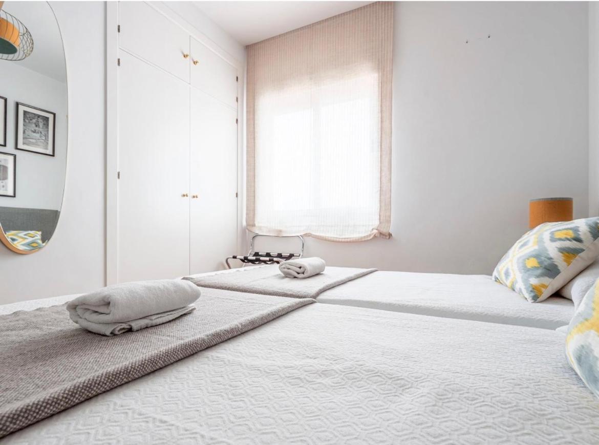 Exclusivo Duplex Con Terraza En Sevilla エクステリア 写真
